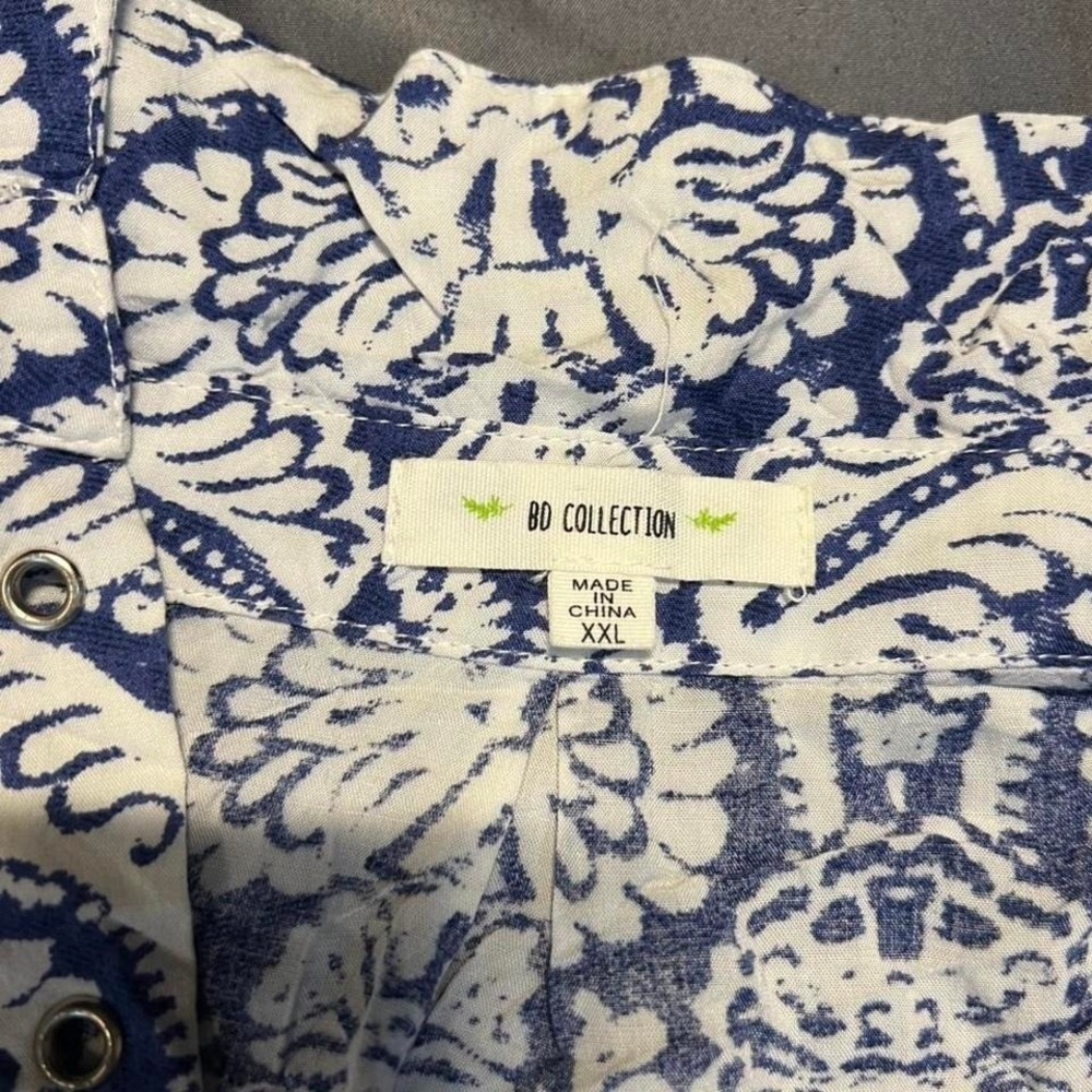 BD Collection XXL Blue White Damask Lace Up Grommet Neck Long Sleeve Blouse Top - Picture 5 of 5